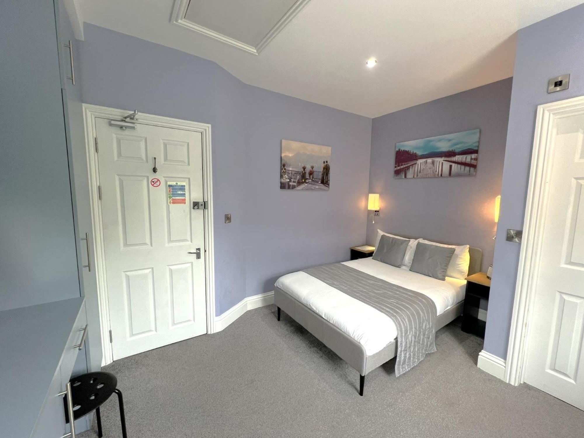 Melbury Rooms & Studios Exeter Room photo