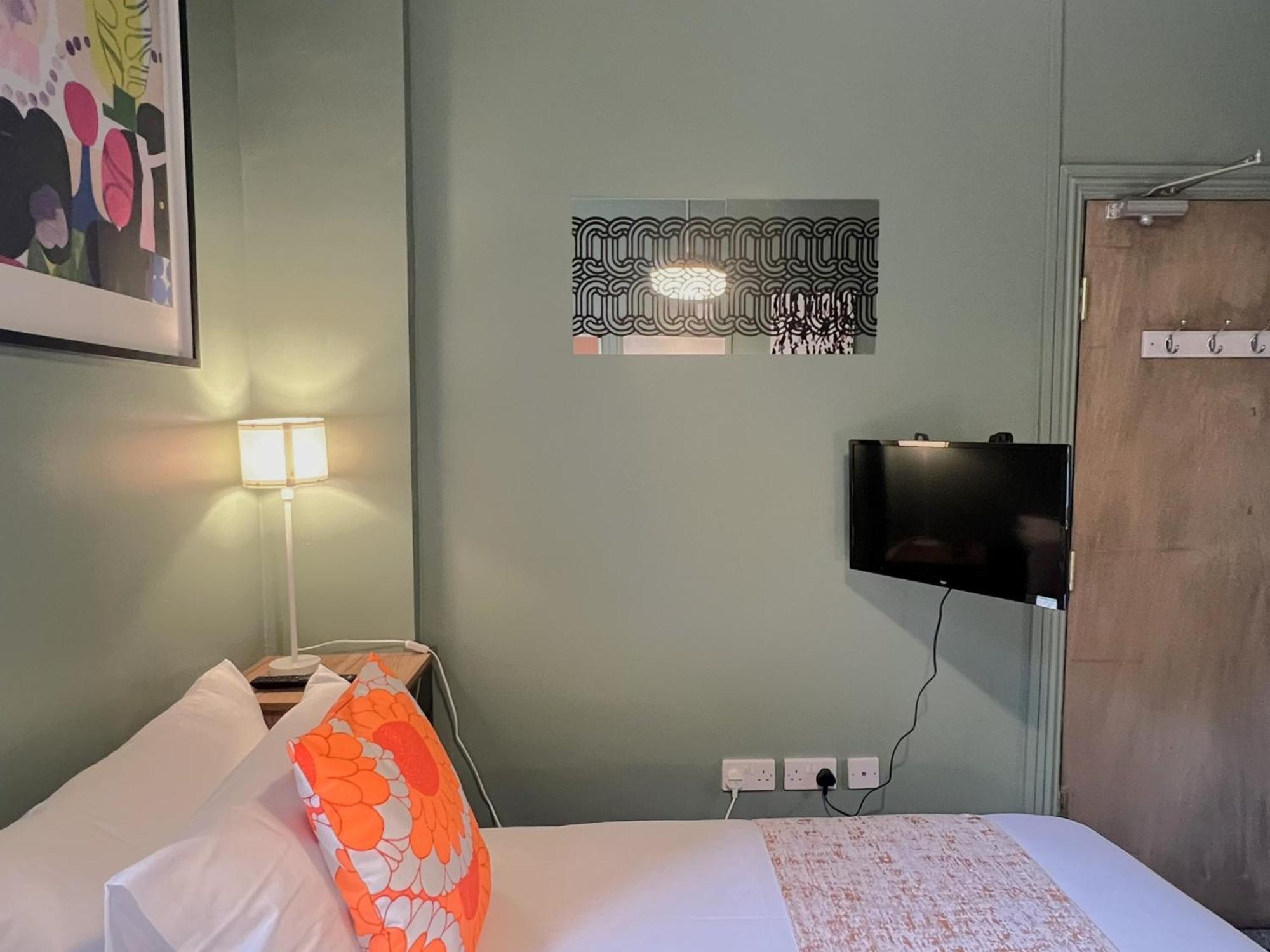Melbury Rooms & Studios Exeter Room photo